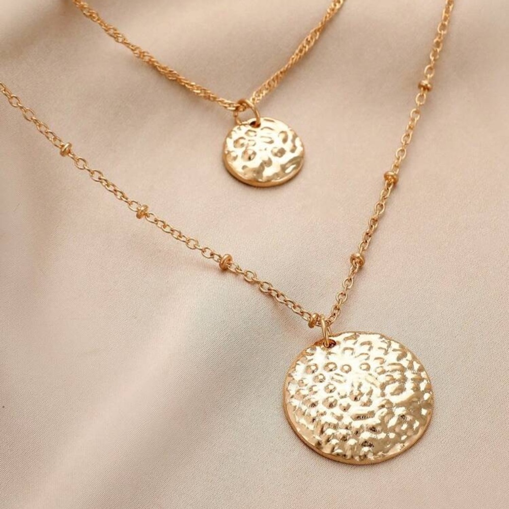 New Elegant Gold Layered Necklace Set - Picture 2 of 4